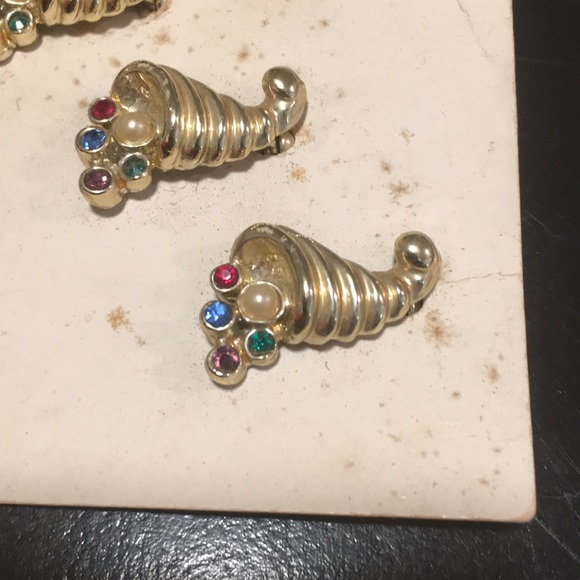 Set Of Three Vintage Cornucopia Brooches - Picture 2 of 3